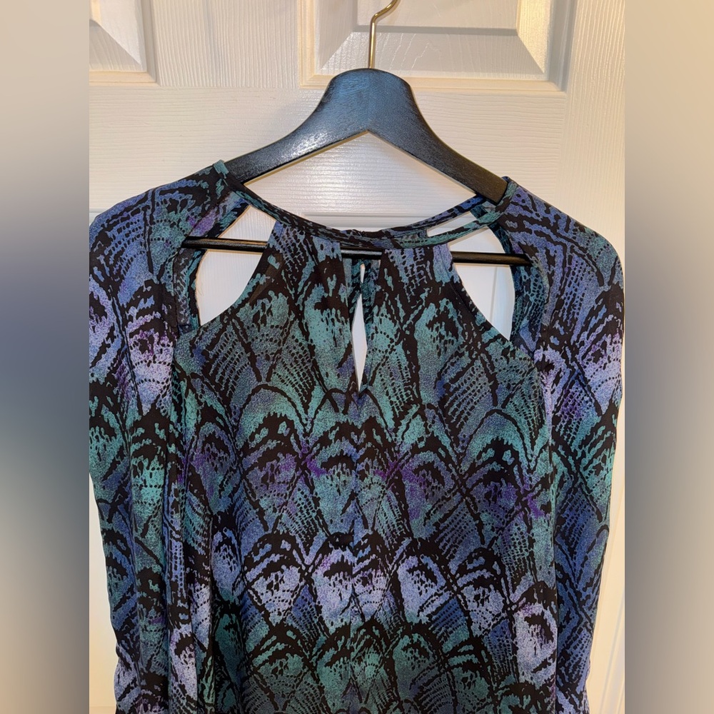 Ecote Long Sleeve Top with Keyhole Cut-Outs from Urban Outfitters, Size Small
